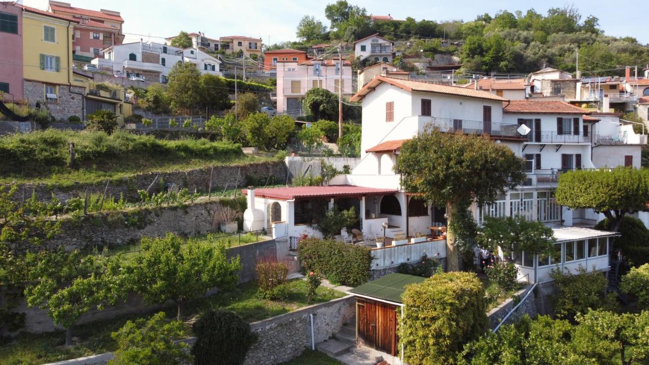 Ampi Terrazzi E Parcheggio - Relax In Villa Bardino Nuovo Exterior foto